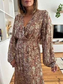 Shop Loëla Robe Rebecca BEIGE