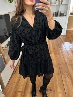Shop Loëla Robe Silene